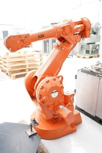 Online Auction of Robots, 3D Printers and more