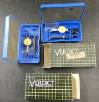 Pair of Verdict Comparators.