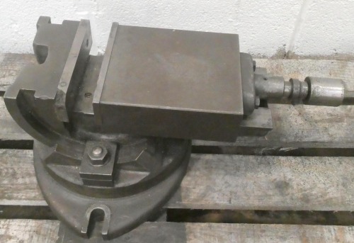 Abwood Tilt & Swivel Vice.