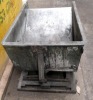 Tipping Skip. - 3