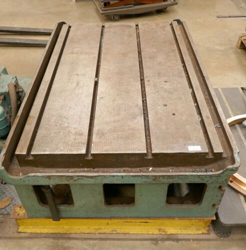 T Slotted Cast Iron Box Table