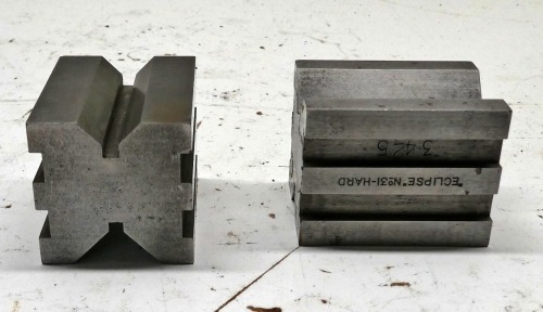 Pair of Eclipse Interlocking V Blocks.