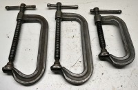 3X G Clamps.
