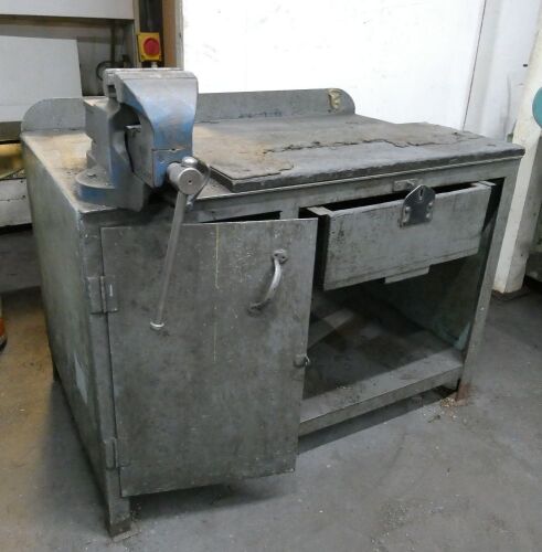 Work Bench with Record No24 Vice.