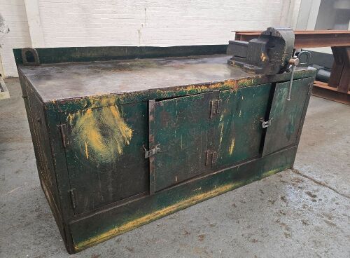 Heavy Duty Work Bench & Vice