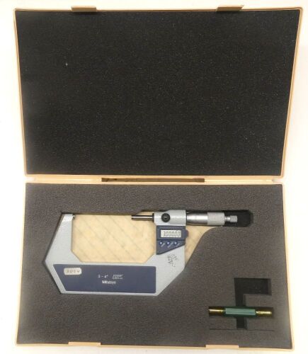Mitutoyo External Digital Micrometer.