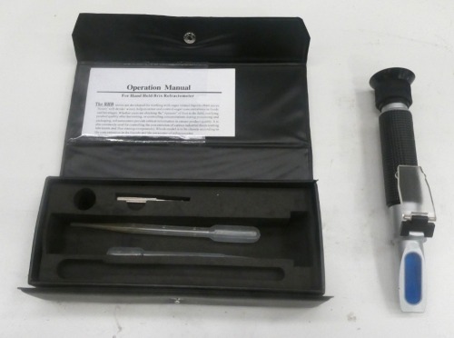 Portable Refractometer.