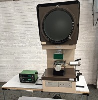 Mitutoyo Model PJ-300 profile projector