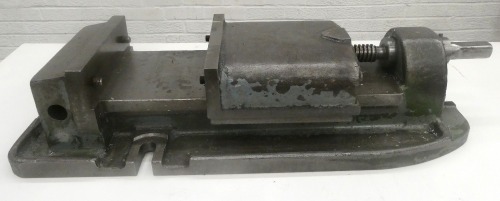 8 1/2" Machine Vice.