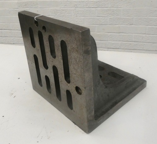 Angle Plate.