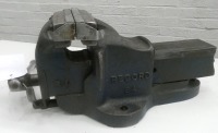 Record 84 Bench Vice.