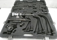 SKF TMHP 10E Hydraulic Puller Kit.
