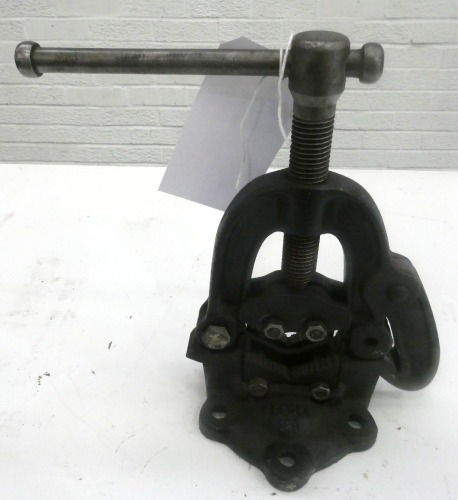 Record Pipe Clamp.