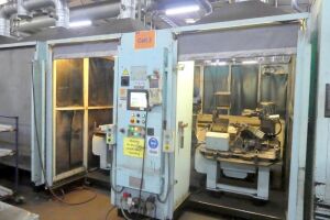 Yaskawa Mig Welding Robot Cell