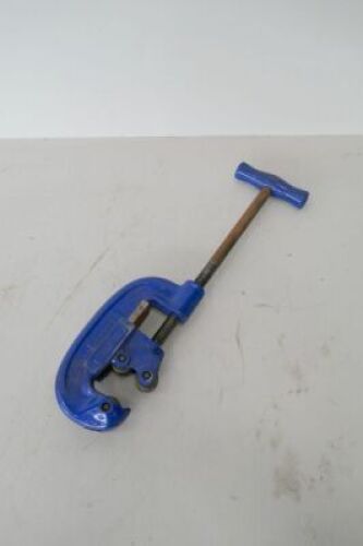 Record 202 Pipe Cutter