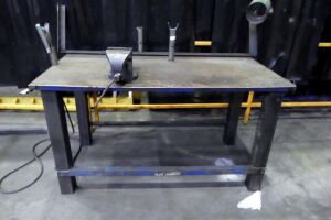 Steel Welding Table With Vice