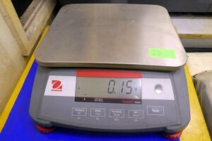 Ohaus Ranger 3000 Balance Scale