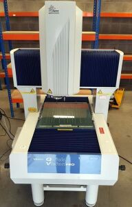 Online Auction Of A Mitutoyo Quick Vision Apex 404 PRO CNC Vision Measuring System