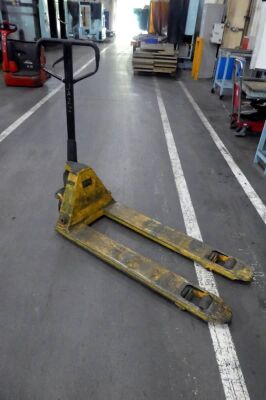 Pedestrian Pallet Truck