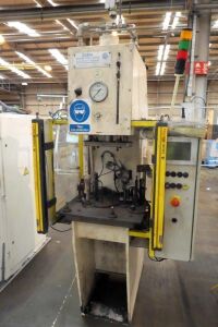 Edbro Machine Hydraulic Press