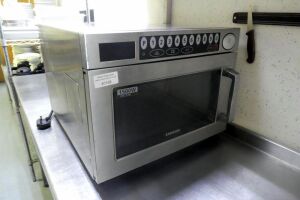 Samsung CM1529-1 Microwave