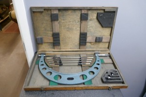 Mitutoyo 12-16" Micrometer Set