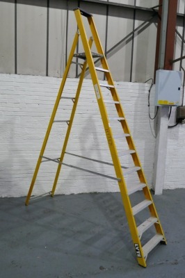 Aluminium Step Ladders