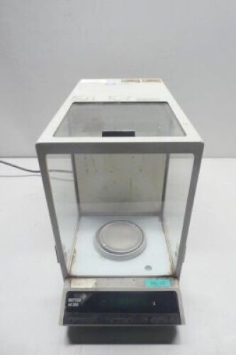 Metler AE 200 Digital Analytical Balance Scales
