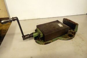 6" Bench Vice