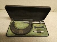 Moore & Wright 2-3"Micrometer