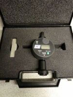Shore Scale Durometer Hardness Tester