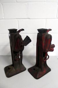 Pair Of 15T Lifting Jacks