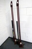 Pair Of Hi-Lift HL605 Lifting Jacks