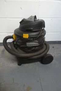 Titan Wet/Dry Vacuum Cleaner