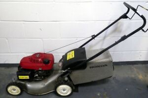 Honda GCV160 Petrol Lawn Mover