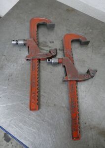Pair Off 300mm Carver Clamps