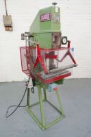 PJ Hare 5-BS Press
