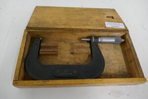 VIS 4 - 5" Micrometer