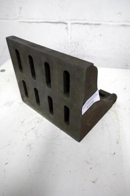 8" x 7" x 7" Angle Plate