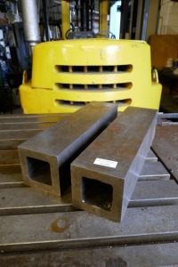 20 x 5 x 5" Cast Iron Parallels