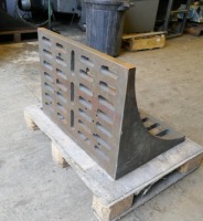 24 x 18 x 18" Angle Plate