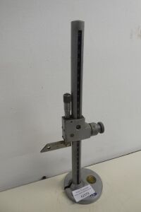 Microbal Vernier Height Gauge