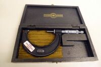 Moore & Wright 2 - 3" Micrometer