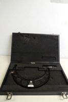 Moore & Wright 9 - 10" Micrometer