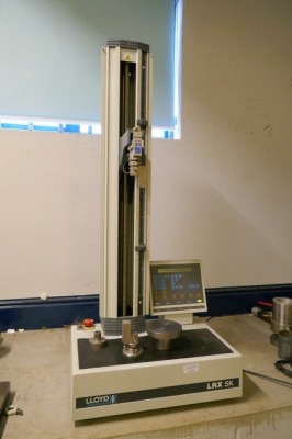 Lloyd LRX5K Tensile & Compression Tester