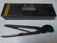 AMP Crimp Tool
