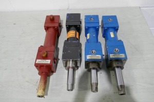 4 Hydraulic Cylinders