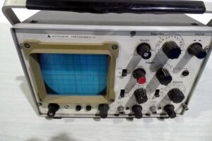 Advanced Instruments Oscilliscope