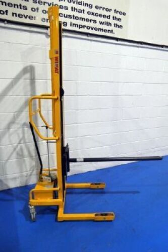 Wilmat 203/5 Hydraulic Pedestrian Lift