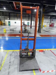 EziLift Tool Lift Truck